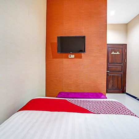 Oyo 90889 Dkb Residence Sorabaya Extérieur photo