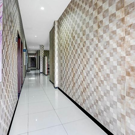 Oyo 90889 Dkb Residence Sorabaya Extérieur photo